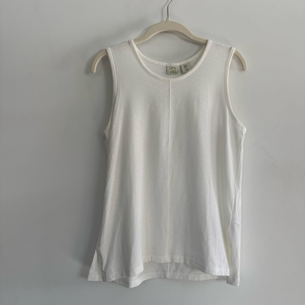 Lucy & Laurel Cream Ribbed Sleeveless Tank Top